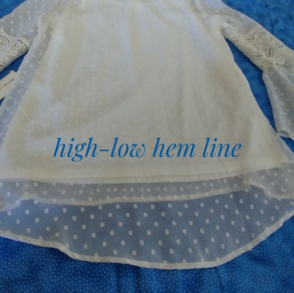 🌺HP🌺 Off-white Chiffon Bell Sleeve Blouse NWT - Picture 4 of 6